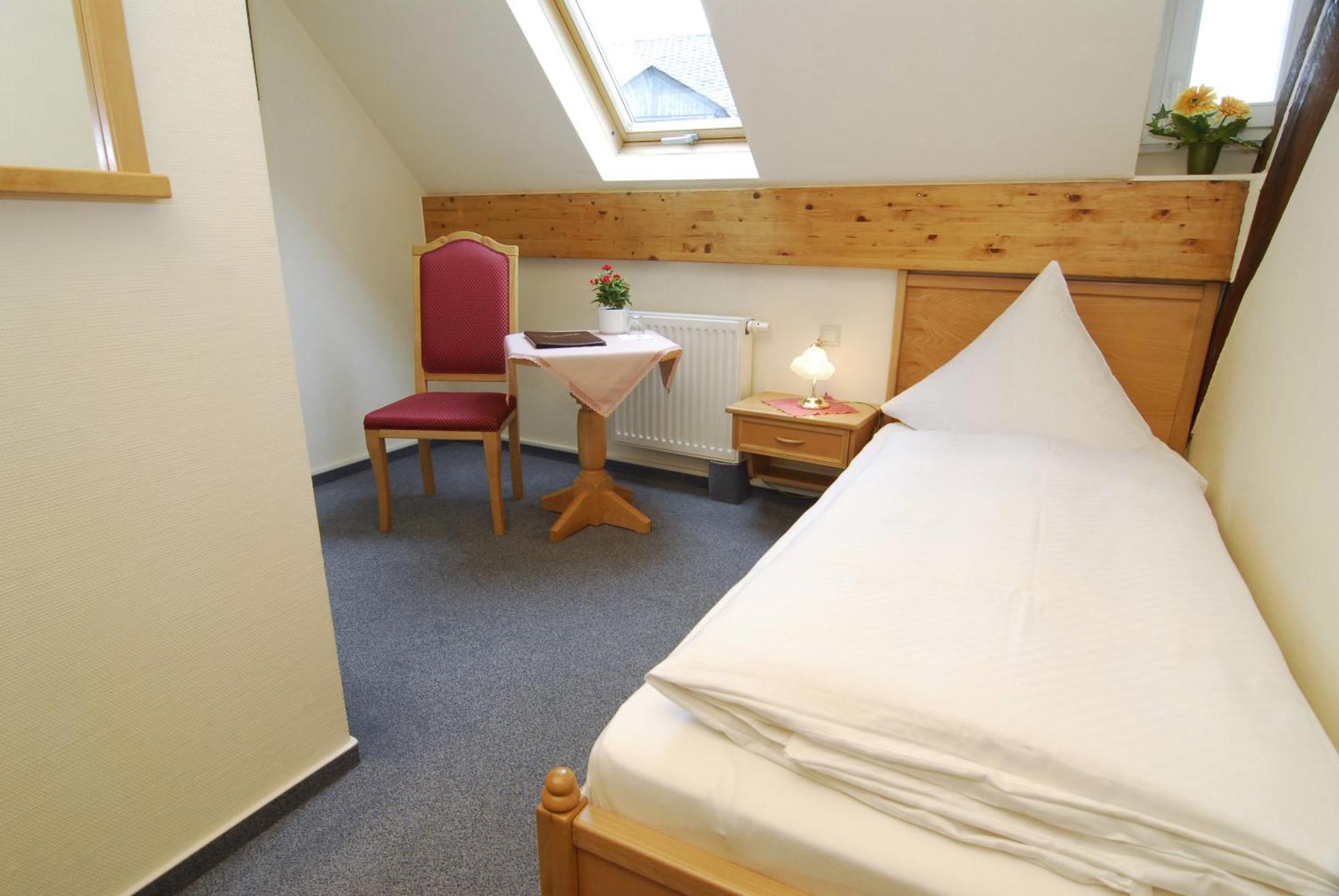 Wirtshaus Zum Pferdemarkt Hotel Saarburg Buitenkant foto